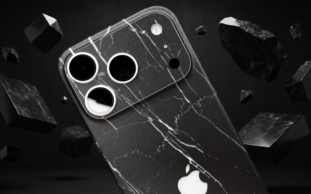 Скин для iPhone 17 Pro Черный мрамор