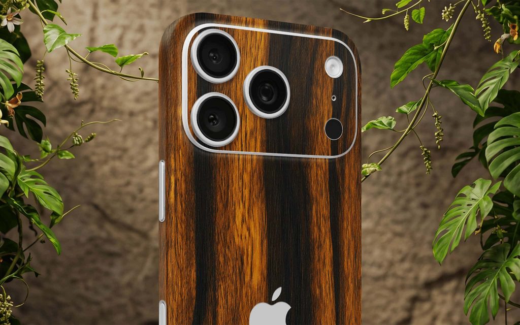 Скин для iPhone 17 Pro Тропическое дерево